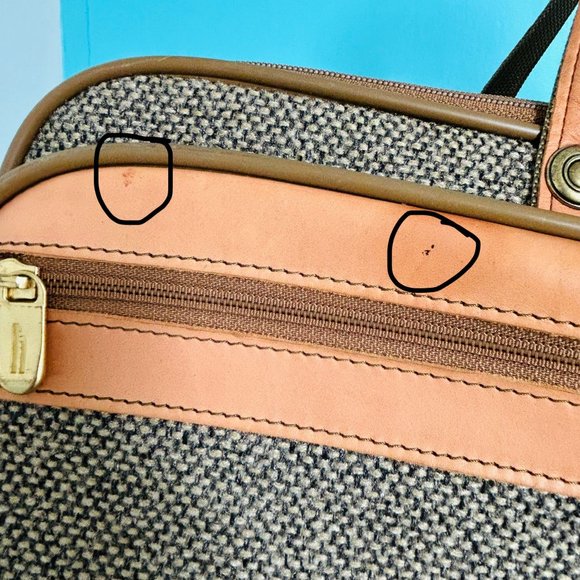 Hartmann Tweed & Leather Trim Expandable 3 Compartment Travel Bag - Picture 16 of 16